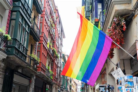 contactos gay en bilbao|El Mejor Sitio Gay de Bilbao para Conseguir Citas es Sexlugar